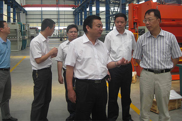 馬鞍山市副市長(zhǎng)魏慶農(nóng)參觀安徽中德 馬鞍山市副市長(zhǎng)魏慶農(nóng)參觀安徽中德