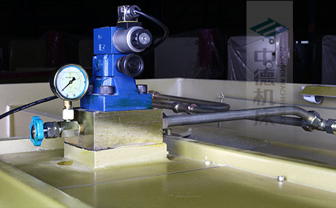 ZDS-832采用國內(nèi)高品質(zhì)液壓閥,不漏油,無故障,能實時顯示油壓,并采用全金屬高壓管連接保證質(zhì)量.jpg ZDS-832采用國內(nèi)高品質(zhì)液壓閥,不漏油,無故障,能實時顯示油壓,并采用全金屬高壓管連接保證質(zhì)量.jpg